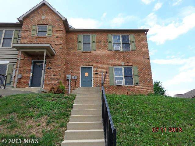 1969 Ashley Dr, Chambersburg, PA 17201 - photo 1