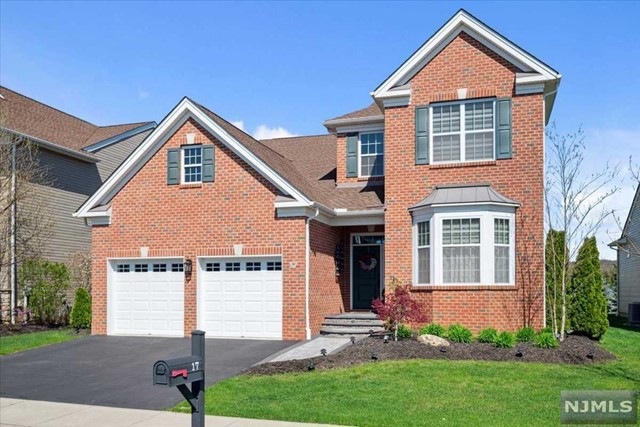 Sold $1,031,000 • Co-Listing Agent