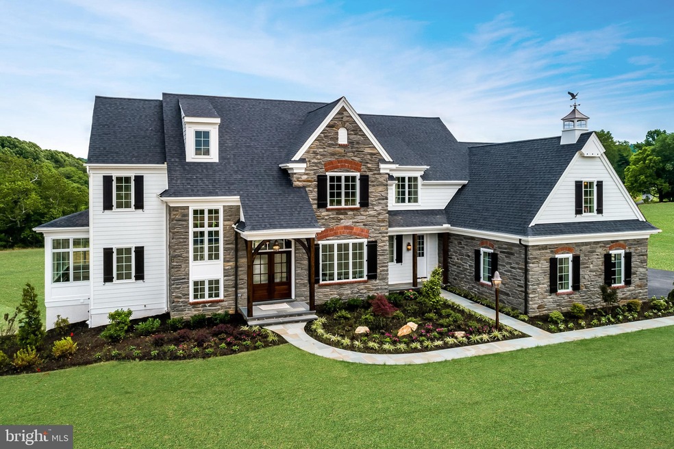 4 Meadow Creek Ln unit A, Malvern, PA 19355 - photo 1