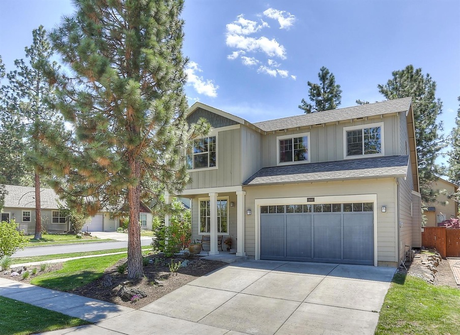 19845 Hollygrape St, Bend, OR 97702 - photo 1