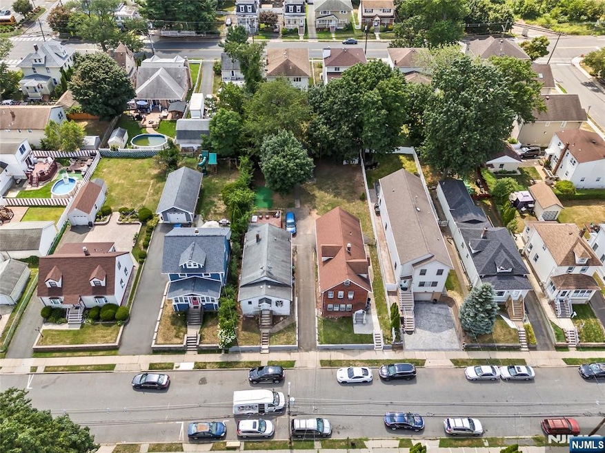 405 Clifton Blvd, Clifton, NJ 07013 - photo 1