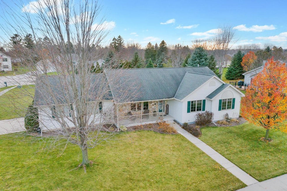 835 Mockingbird Lane