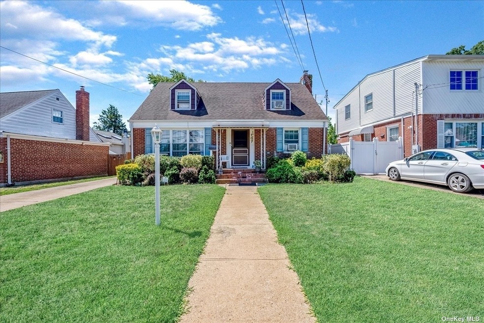 Sold $640,000 • Co-Listing Agent