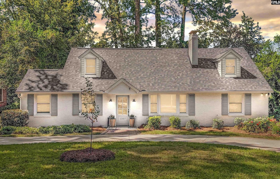 For Sale $689,900 • Co-Listing Agent