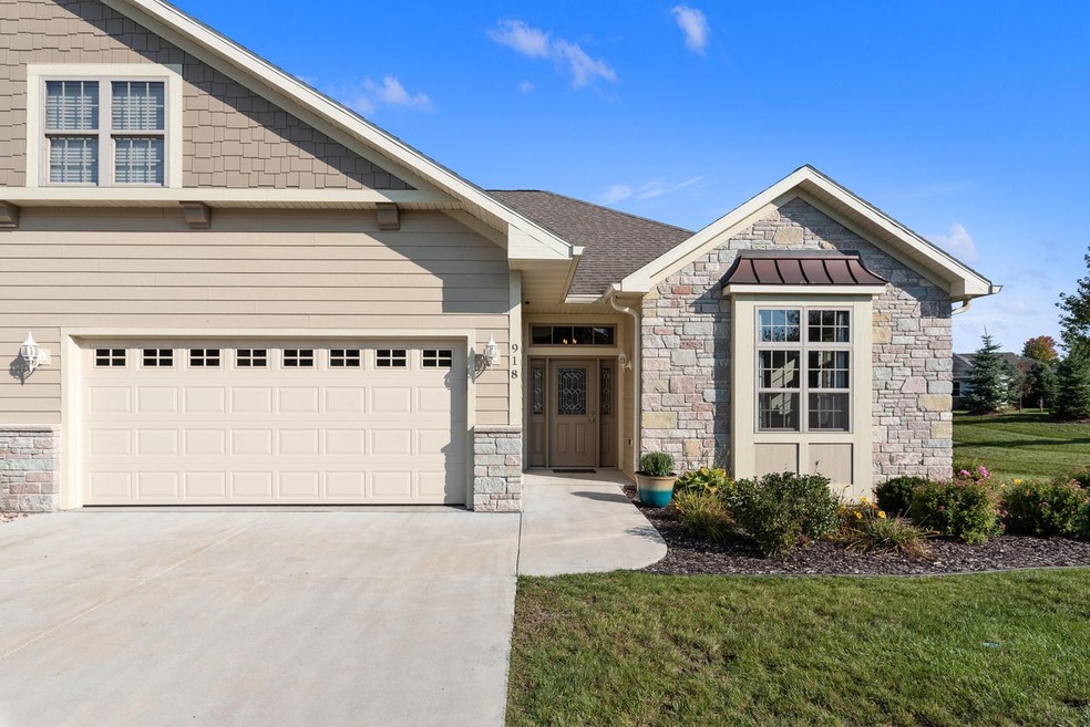 918 Foxland Dr-15
