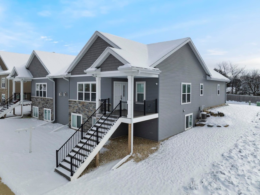 6299 Stone Gate Dr, Fitchburg, WI 53719 - photo 1