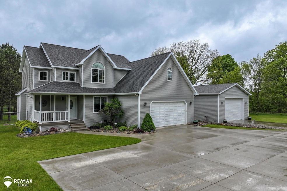 2119 E Vienna Rd, Clio, MI 48420 - photo 1