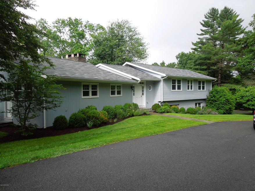 408 Taconic Rd, Greenwich, CT 06831 - photo 1