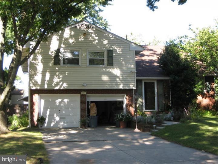 102 Weather Vane Dr, Cherry Hill, NJ 08002 - photo 1