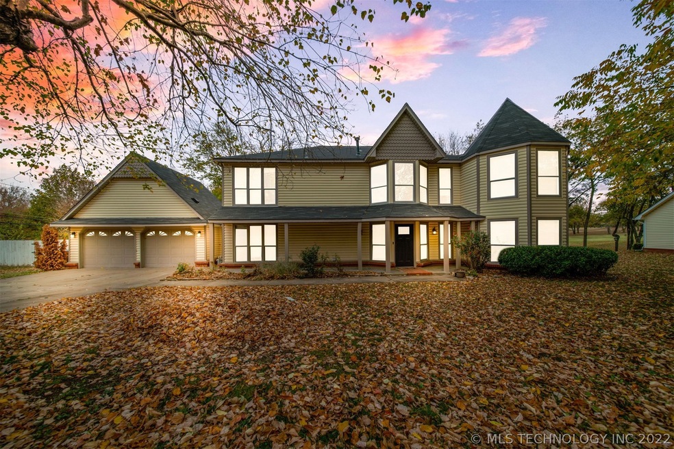 3012 W Berwick St, Claremore, OK 74017 - photo 1