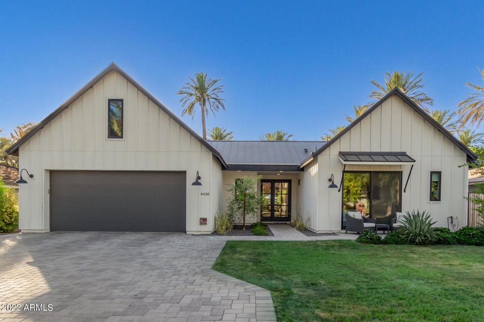 4438 N 47th St, Phoenix, AZ 85018 - photo 1