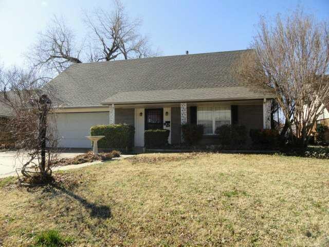 4728 Tate Dr, Oklahoma City, OK 73115 - photo 1