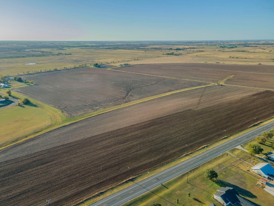 0 N Lone Star Pkwy unit 21112034, McGregor, TX 76657 - photo 1