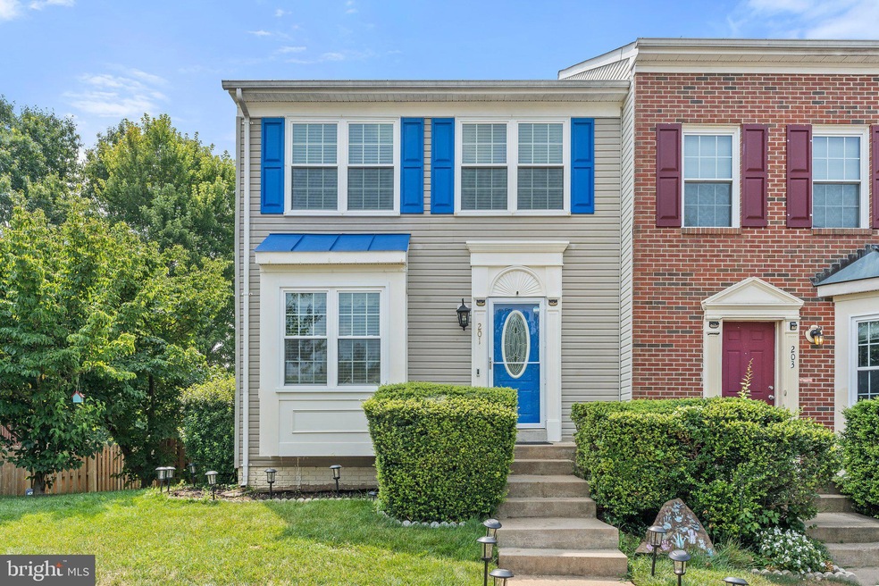 201 Sterling Ct, Stafford, VA 22554 - photo 1