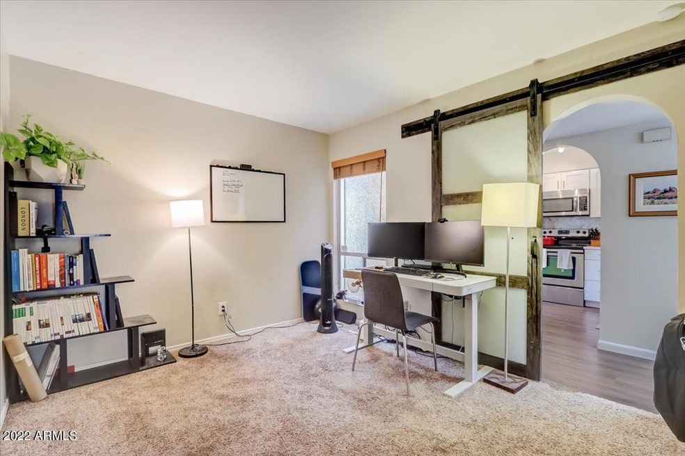 21-E Colter St-021