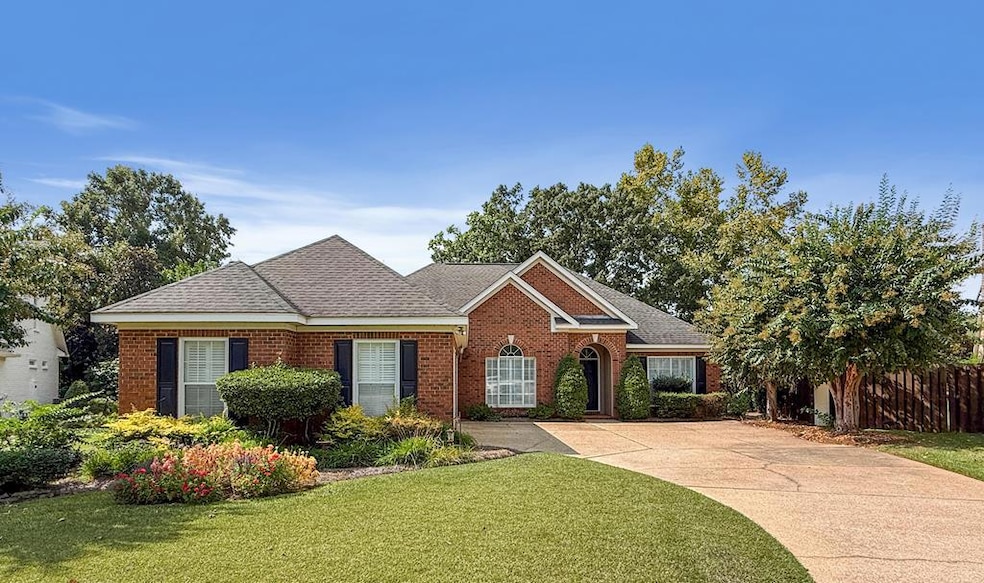 612 Jamestown Blvd, Dothan, AL 36301 - photo 1