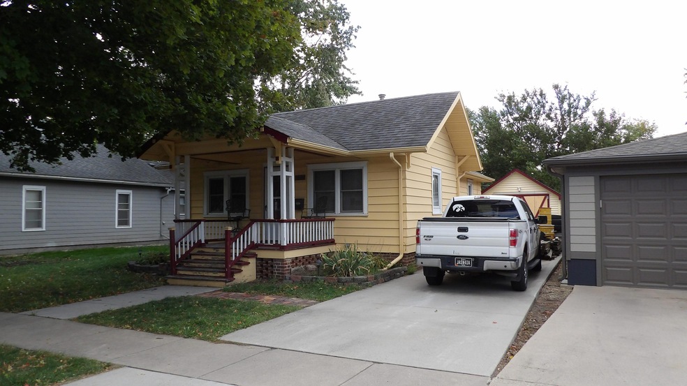 1624 2nd St., Boone