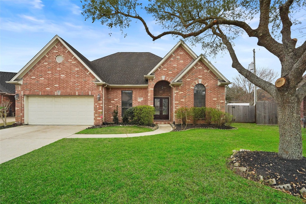 3114 Ashton Park Dr, Pearland, TX 77584 - photo 1