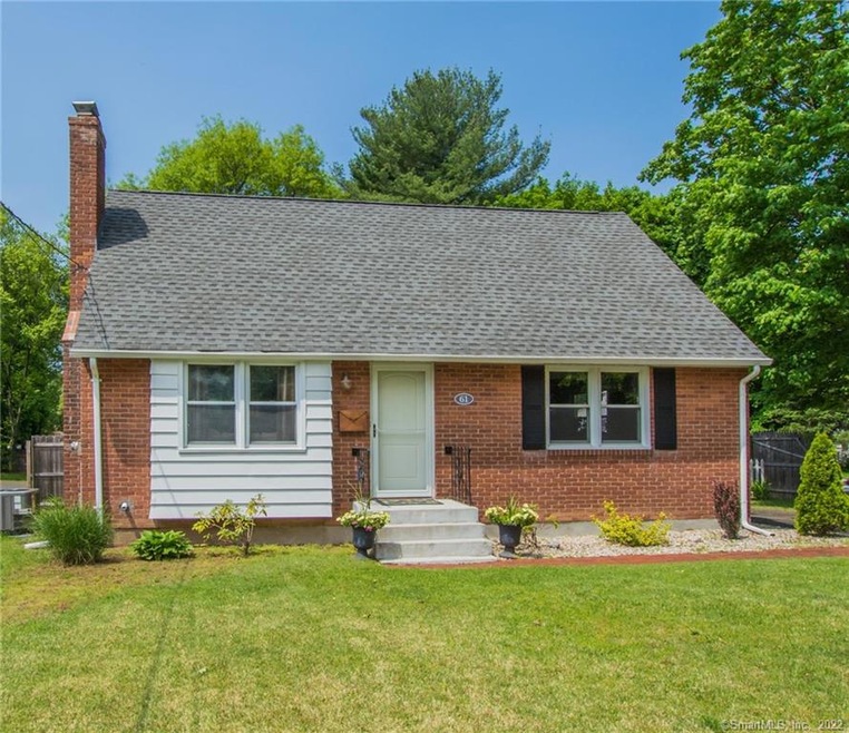 61 Kitts Ln, Newington, CT 06111 - photo 1