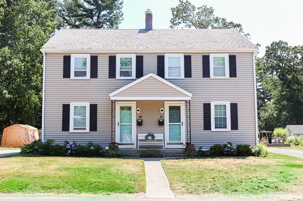 17 Hemlock Rd, Hingham, MA 02043 - photo 1