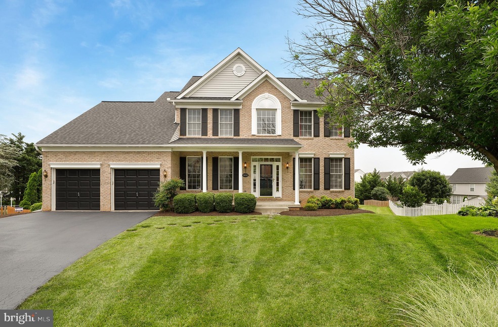 1902 Middlefield Ct, Frederick, MD 21702 - photo 1