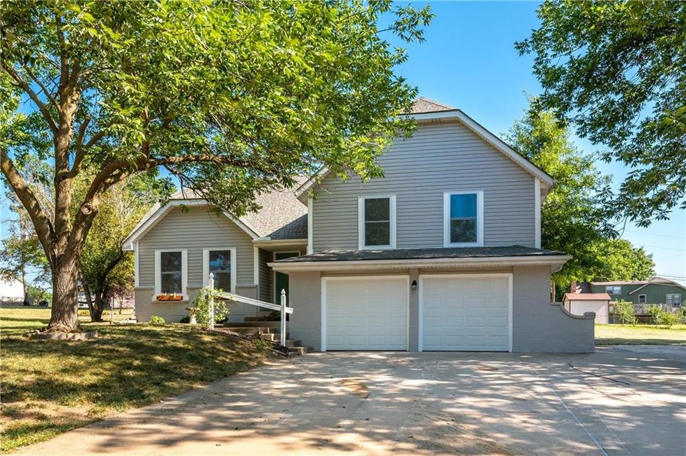 20902 W 52nd Terrace, Shawnee, KS 66218 - photo 1