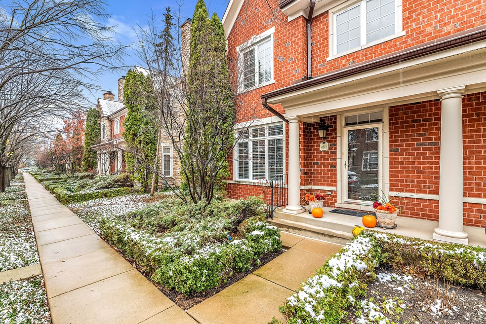4272 Linden Tree Ln, Glenview, IL 60026 - photo 1