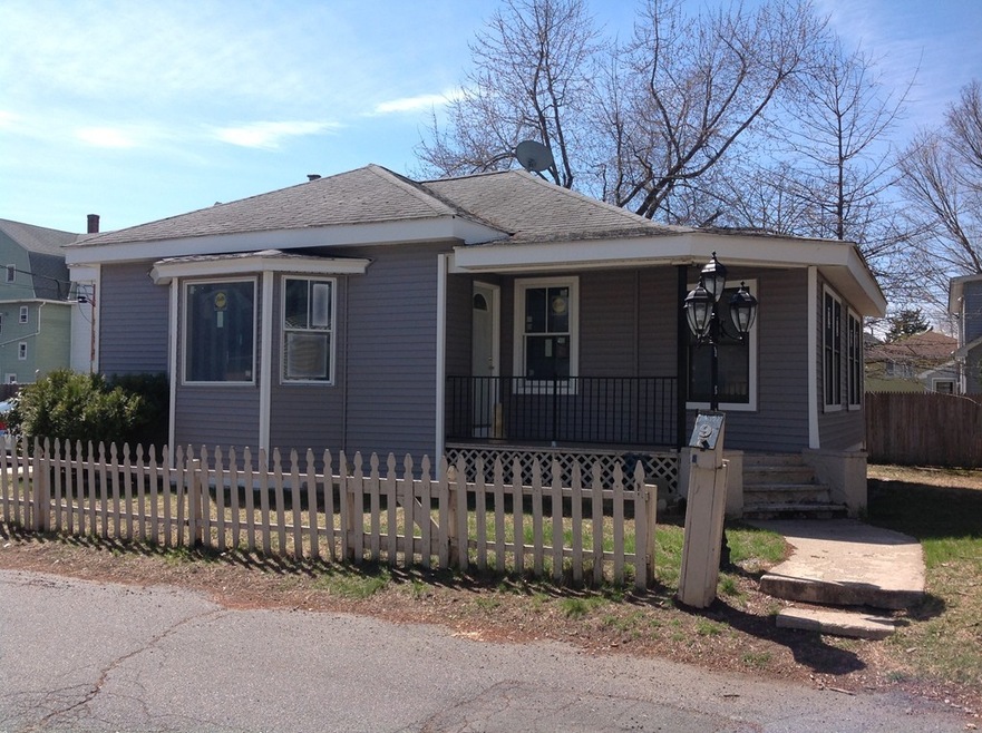 9 Pendexter Ave, Chicopee, MA 01013 - photo 1