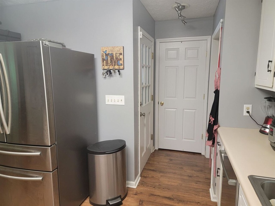 334 Modoc Dr, Cornelia, GA 30531 - photo 1