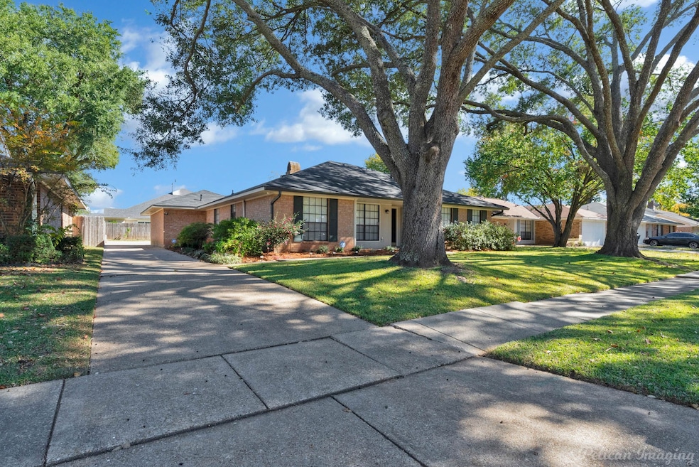 8633 Chalmette Dr, Shreveport, LA 71115 - photo 1