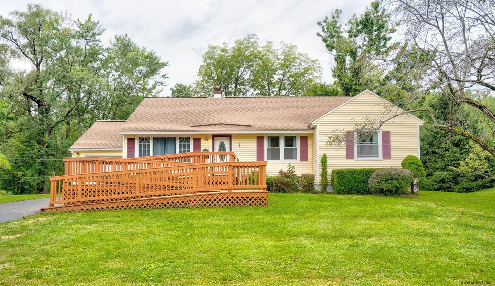 48 Marlboro Rd, Delmar, NY 12054 - photo 1