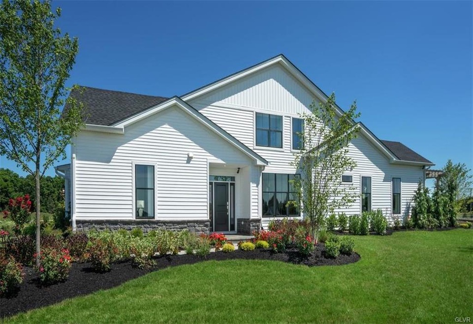 6901 Cedar Dr, Butztown, PA 18017 - photo 1