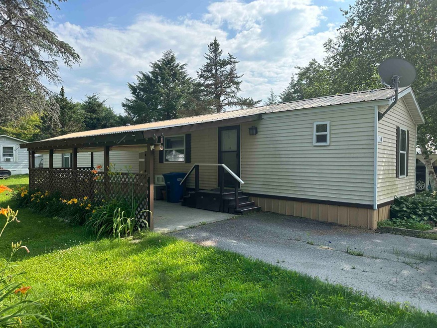 10 Mulberry Ln, White River Junction, VT 05001 - photo 1