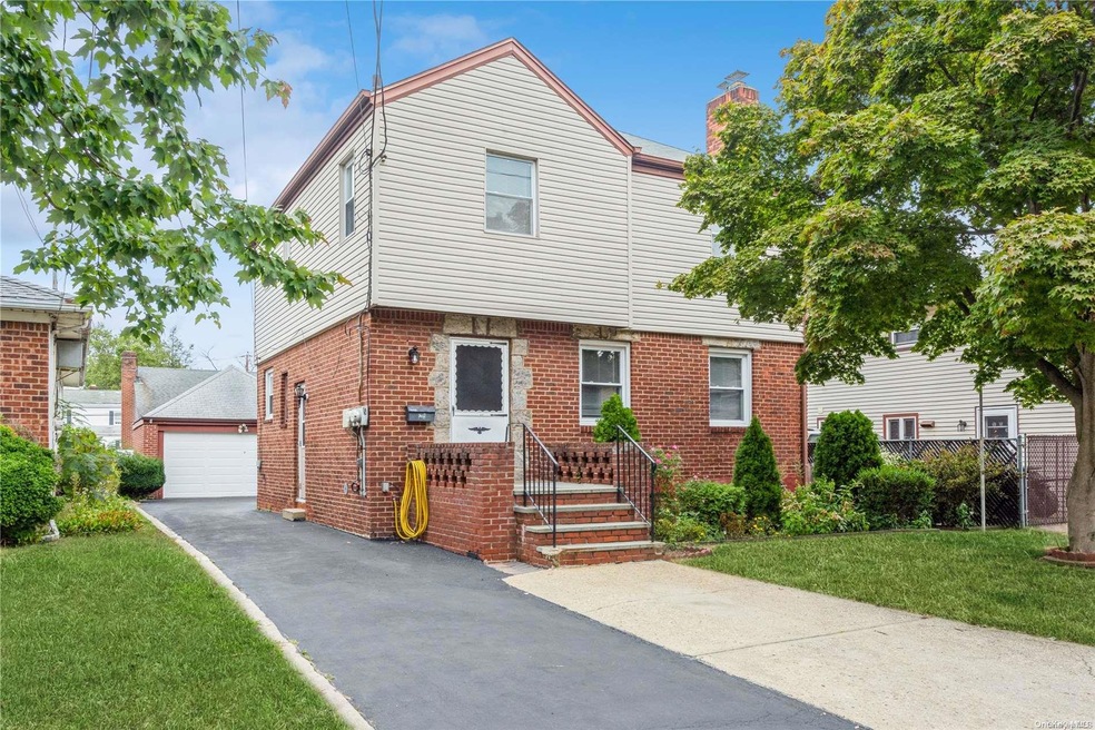 1086 Tulip Ave, Franklin Square, NY 11010 - photo 1