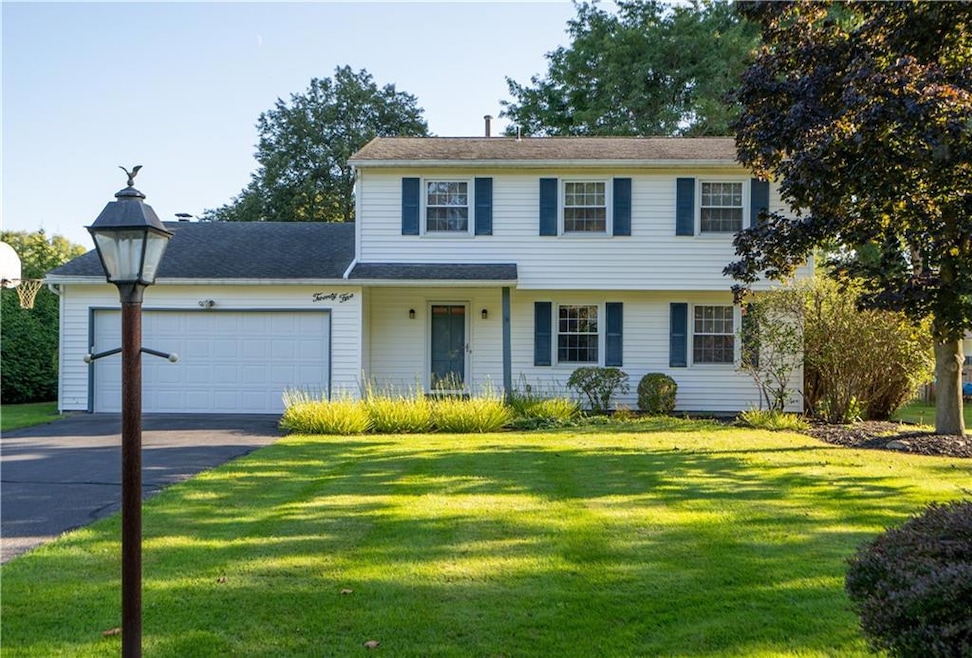 25 Putting Green Ln, Penfield, NY 14526 MLS R1499811