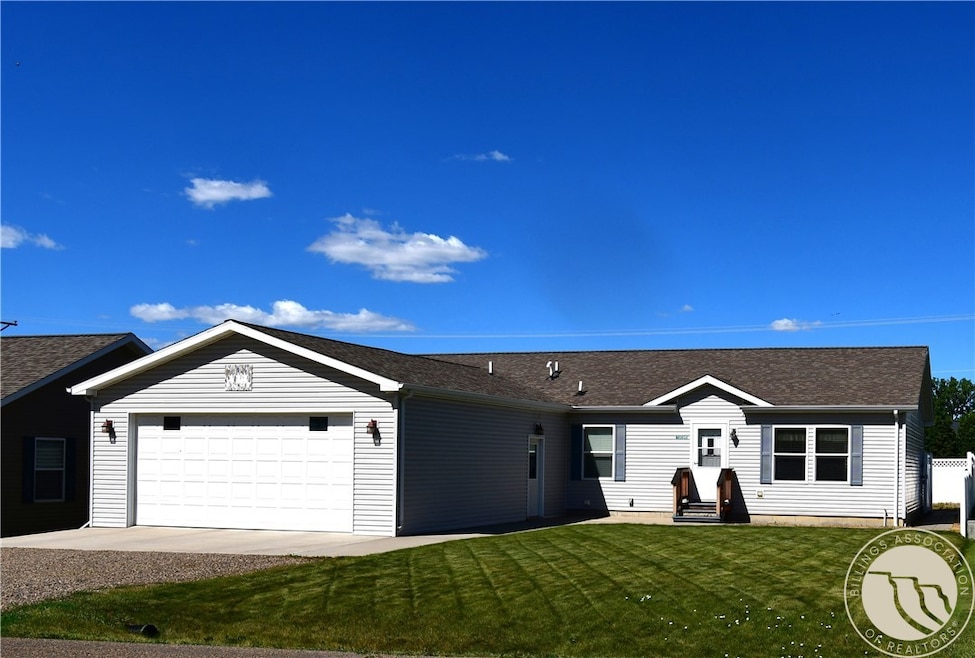 106 5th St, Glendive, MT 59330 - photo 1