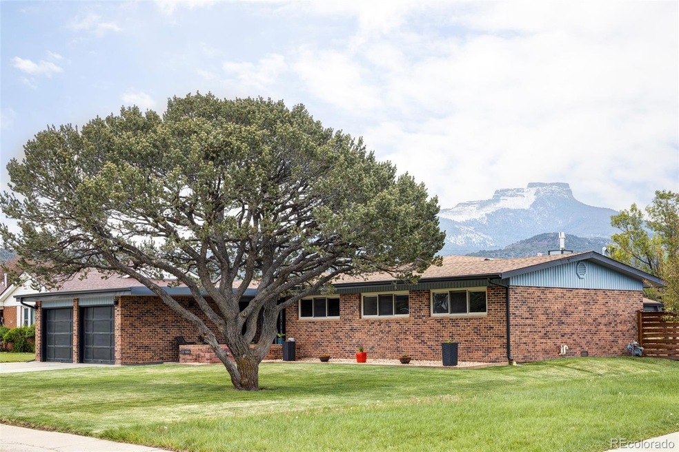 For Sale $550,000 • Co-Listing Agent