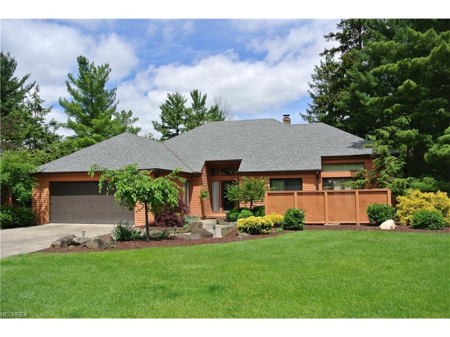 Welcome to 915 Hemlock Lane, Sagamore Hills, Ohio