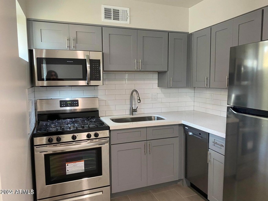 66thPl3kitchen