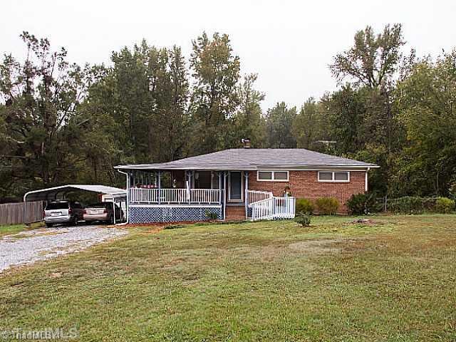 5224 Sweetwater Ct, Greensboro, NC 27407 - photo 1