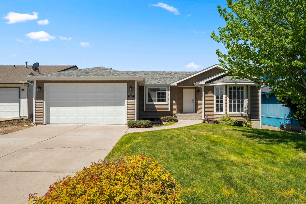 1015 N Stanley St, Medical Lake, WA 99022 - photo 1
