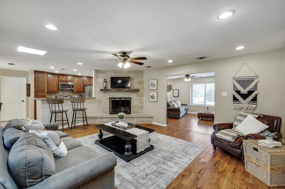 8612 Martin Dr, North Richland Hills, TX 76182 - photo 1