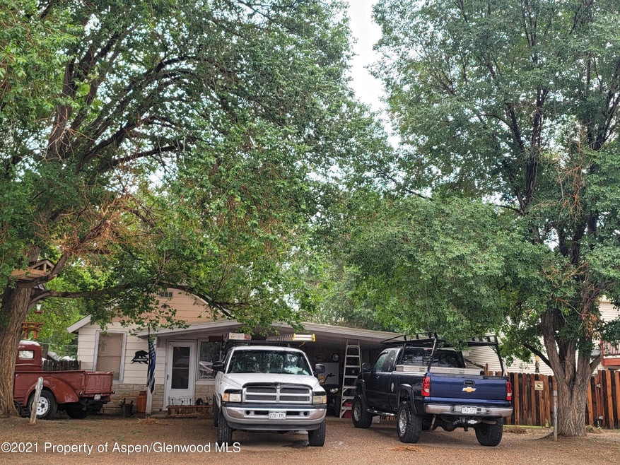 921 Rose St, Craig, CO 81625 - photo 1