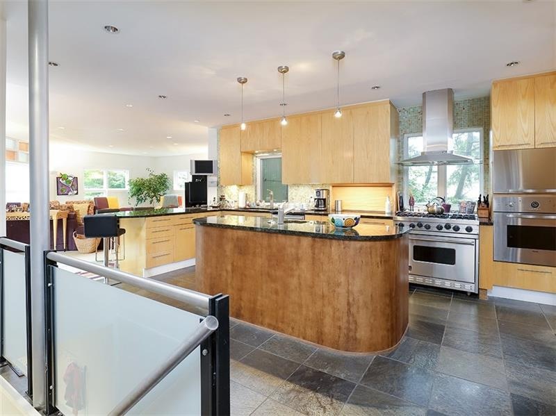 6501 Beacon St, Pittsburgh, PA 15217 - photo 1