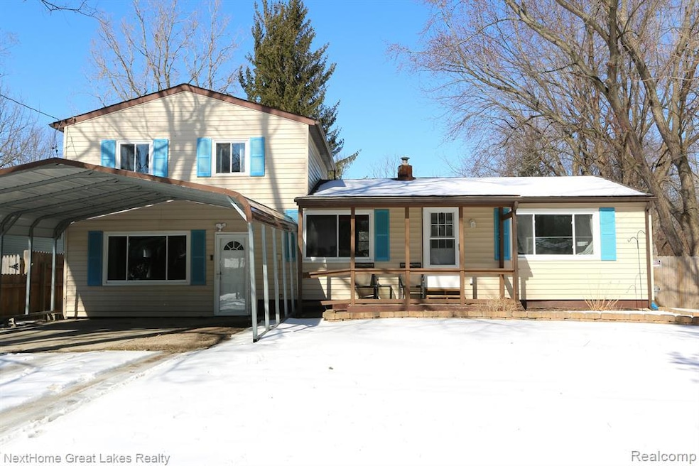 5051 Watson Dr, Flint, MI 48506 - photo 1