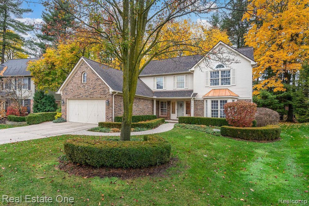Welcome to 1039 Pointe Place Blvd!