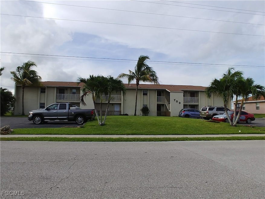 723 SE 10th St unit 1 & 3 & 4, Cape Coral, FL 33990 - photo 1