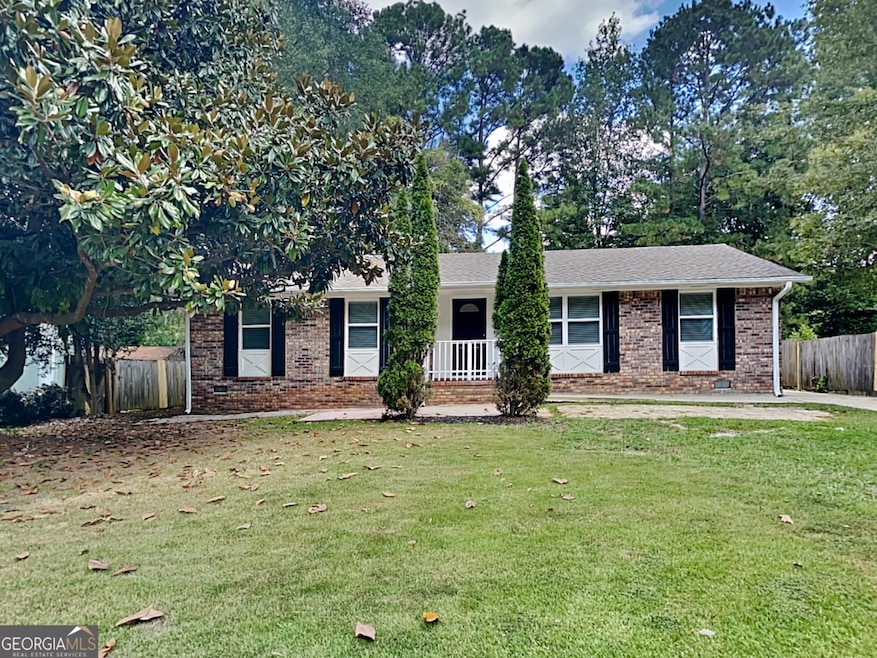 1352 Labelle St, Jonesboro, GA 30238 - photo 1