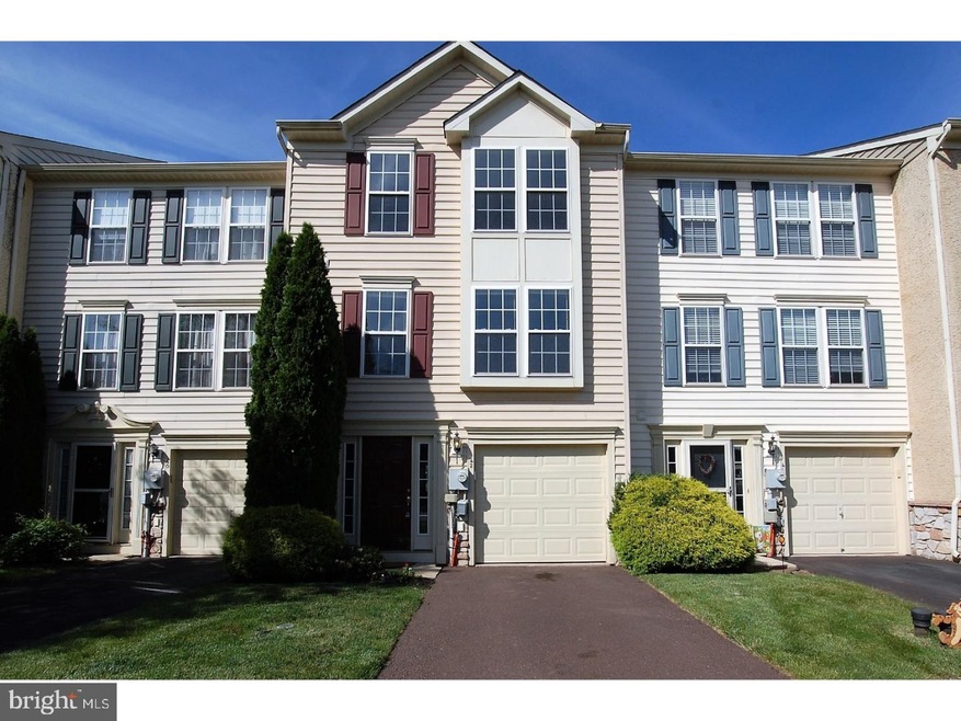 42 N Savanna Dr, Pottstown, PA 19465 - photo 1