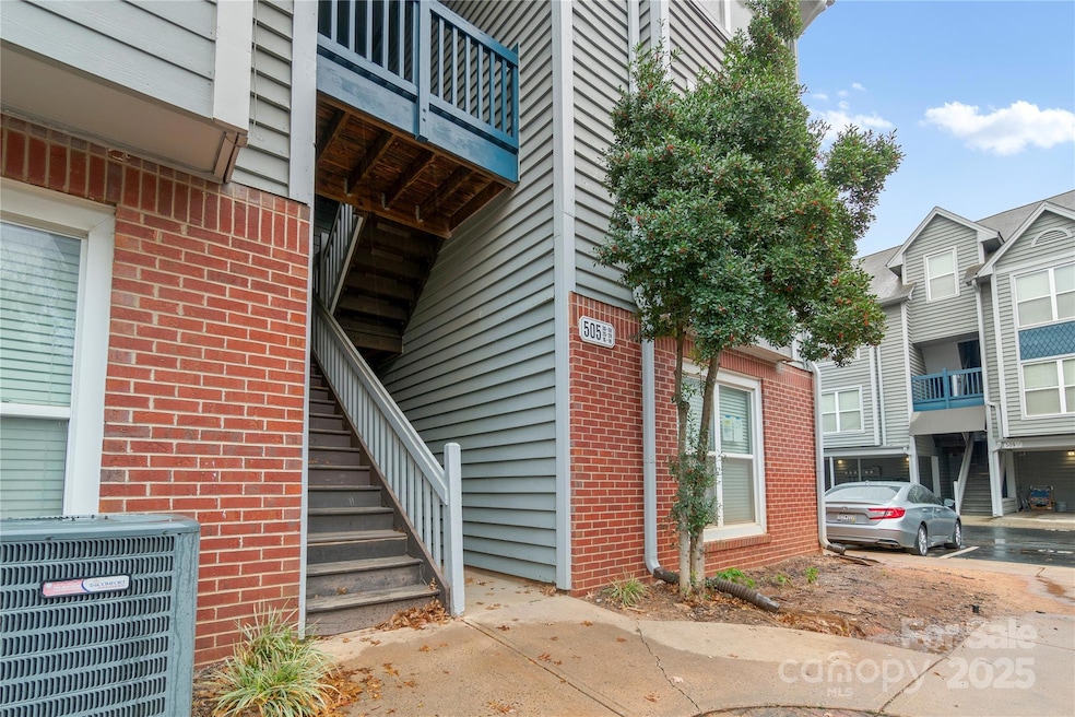505 N Graham St unit 2G, Charlotte, NC 28202 - photo 1